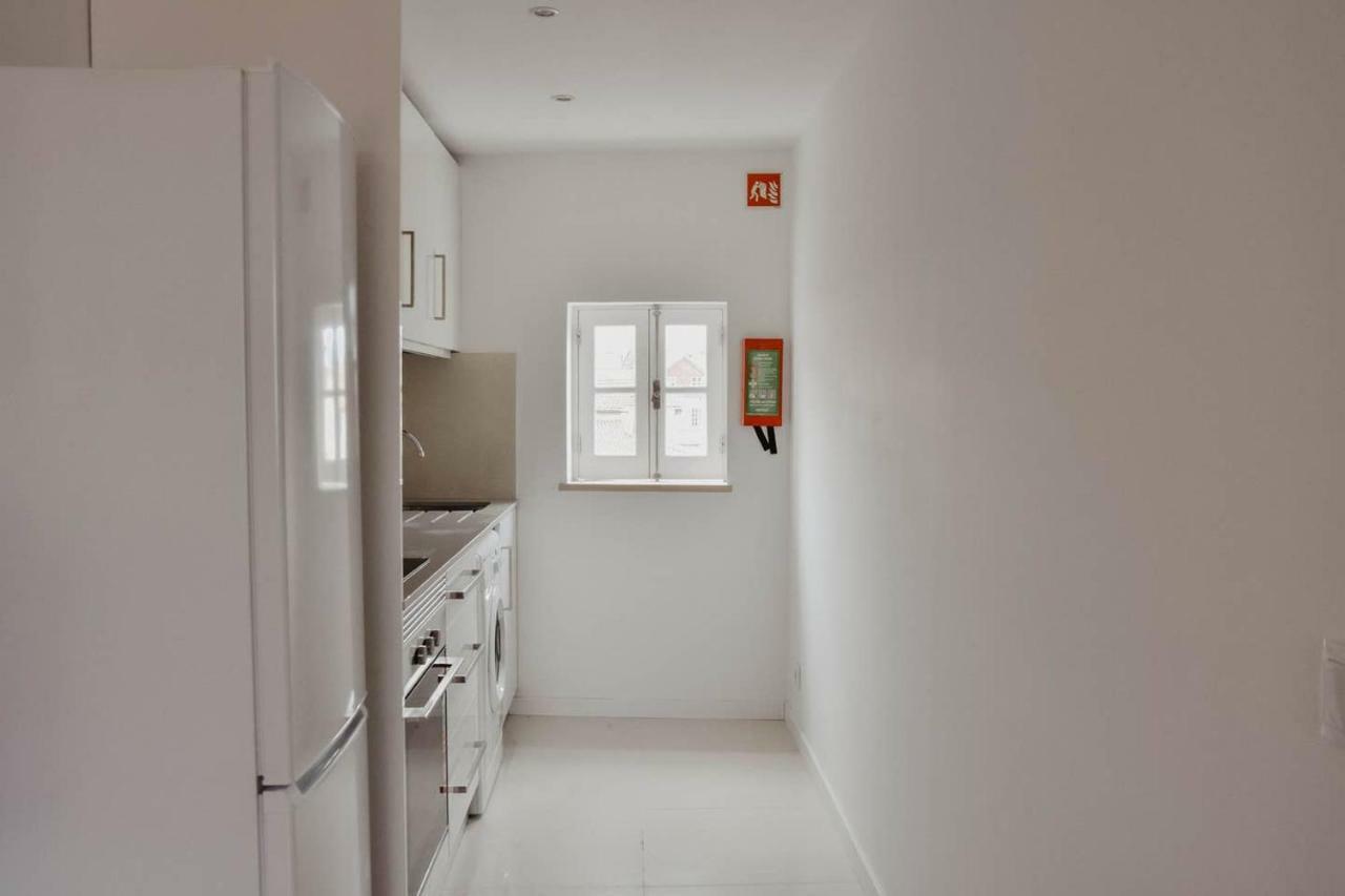 T1 E Calmo, Moderno E Acolhedor Em - Self Check In Apartment